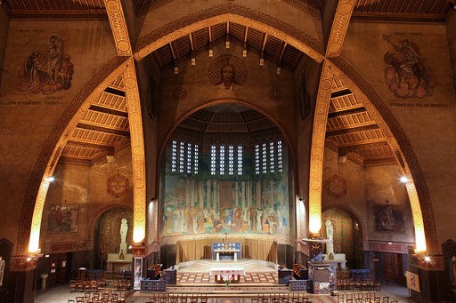 L'autel de l'église Saint-Louis à Vincennes